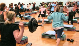 group_exercise_free_weight1